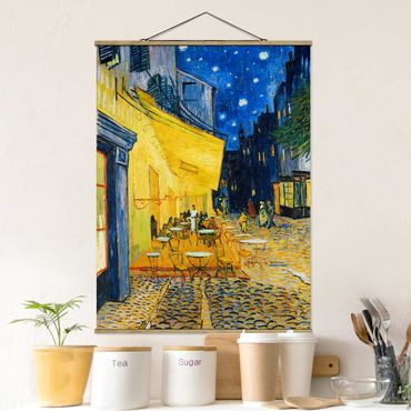 Stoffbild mit Posterleisten - Vincent van Gogh - Café-Terrasse in Arles - Hochformat 3:4