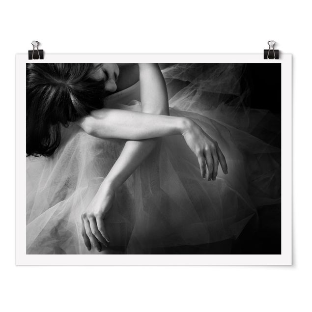 Tavlor porträtt The Hands Of A Ballerina