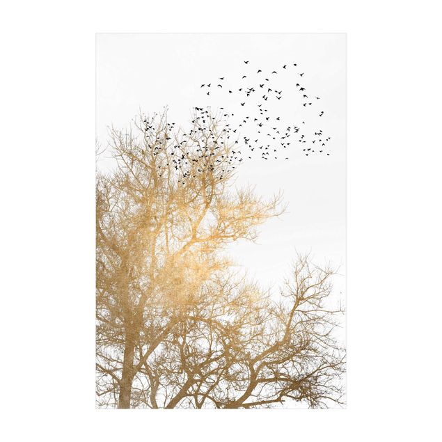 mattor guld Flock Of Birds In Front Of Golden Tree