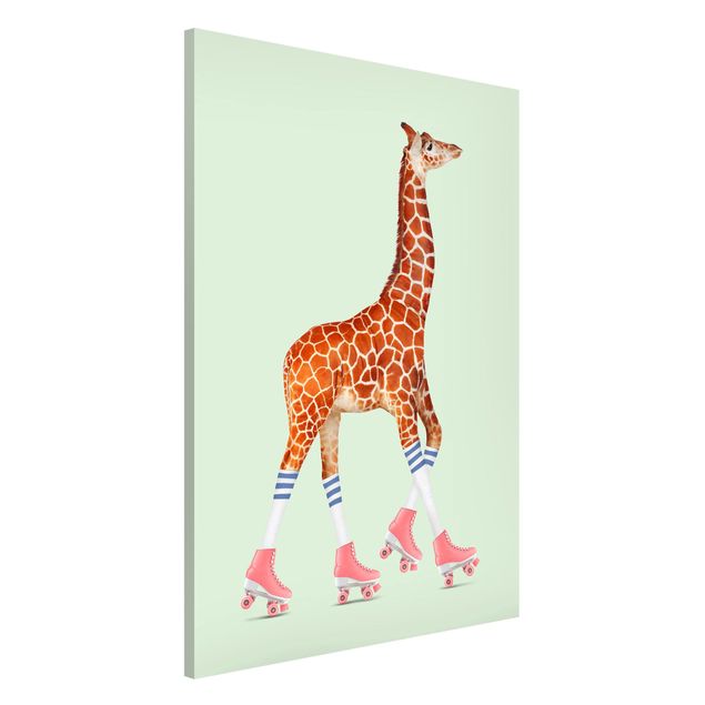 Inredning av barnrum Giraffe With Roller Skates
