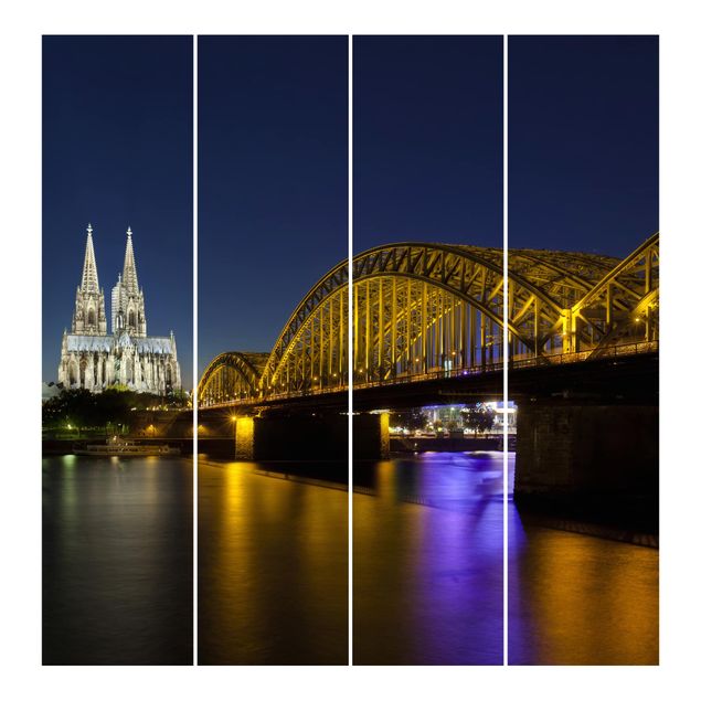 Panelgardiner Cologne At Night