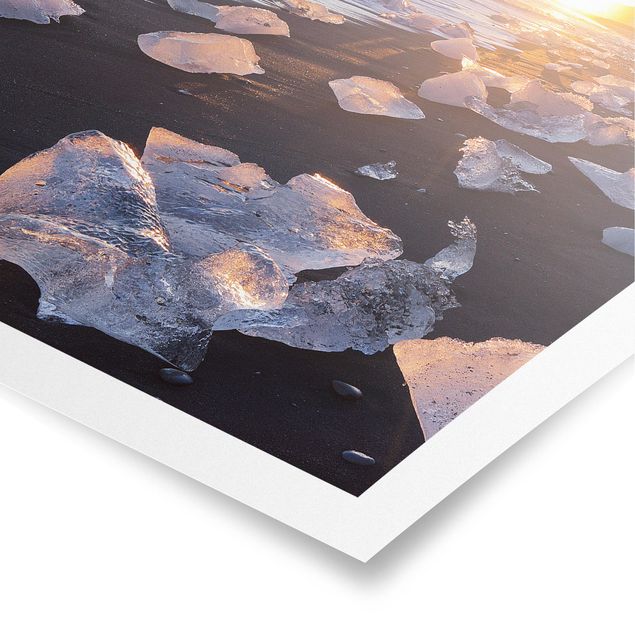 Posters landskap Chunks Of Ice On The Beach Iceland