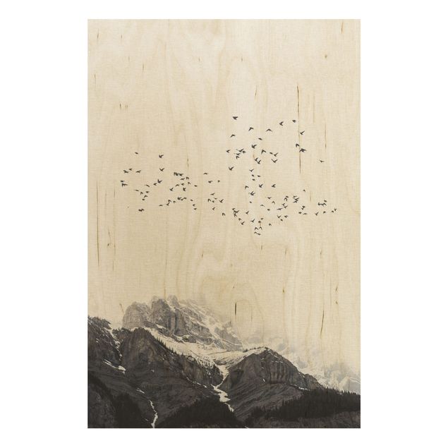 Trätavlor landskap Flock Of Birds In Front Of Mountains Black And White