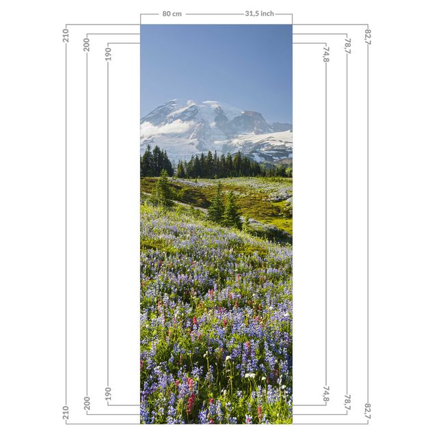 Väggbeklädnad dusch - Mountain Meadow With Blue Flowers in Front of Mt. Rainier