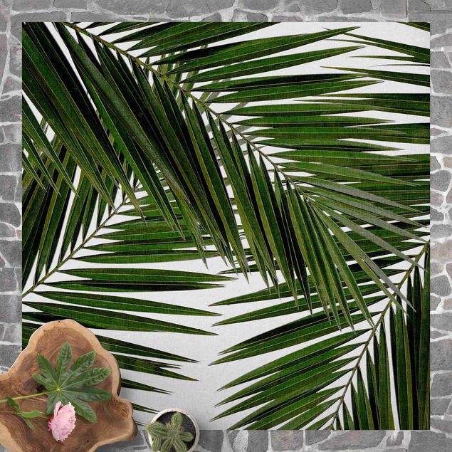 balkongmattor View Through Green Palm Leaves