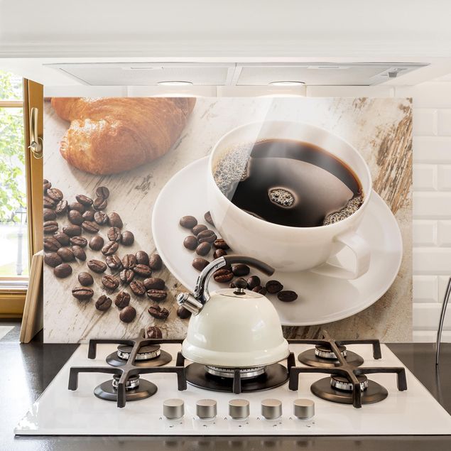 Kök dekoration Steaming Coffee Cup With Coffee Beans