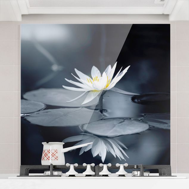 Kök dekoration Lotus Reflection In The Water