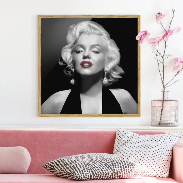 Tavlor med ram svart och vitt Marilyn With Red Lips