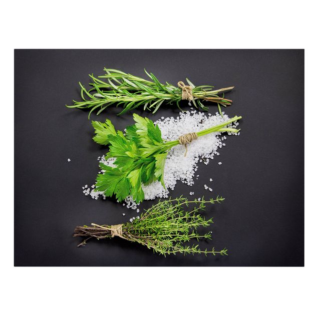 Tavlor grön Herbs On Salt Black Backdrop