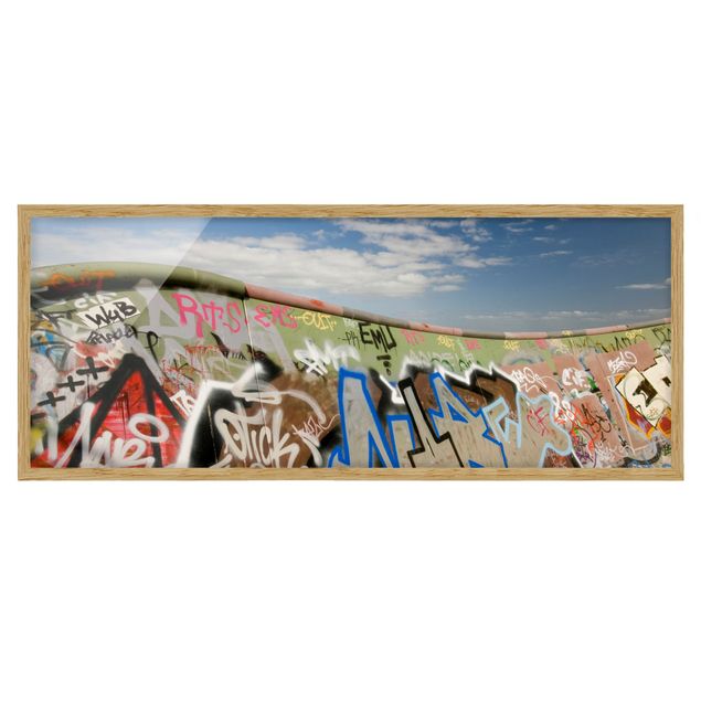 Tavlor graffiti Paradise For Skaters