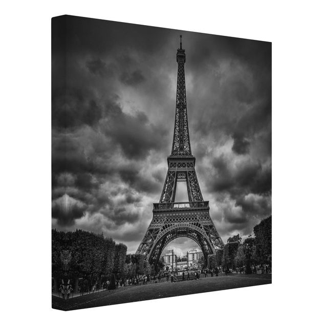 Canvastavlor Arkitektur och Skyline Eiffel Tower In Front Of Clouds In Black And White