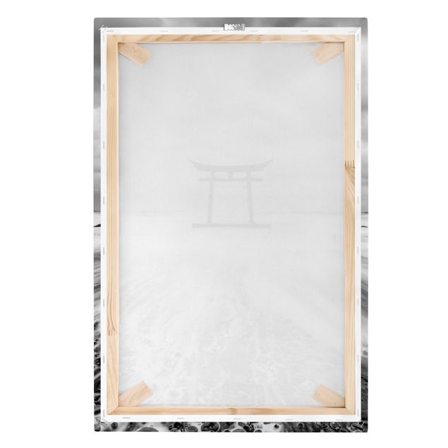 Tavlor svart och vitt Japanese Torii In The Ocean