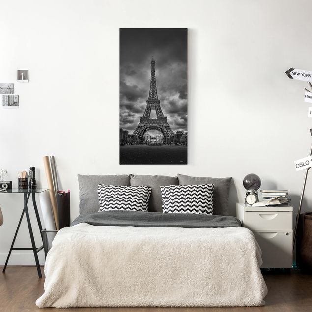 Canvastavlor Paris Eiffel Tower In Front Of Clouds In Black And White