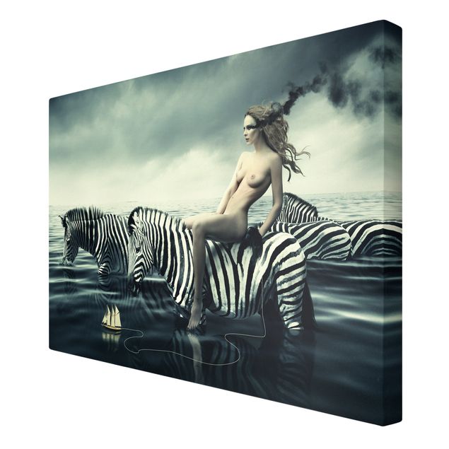 Tavlor porträtt Woman Posing With Zebras