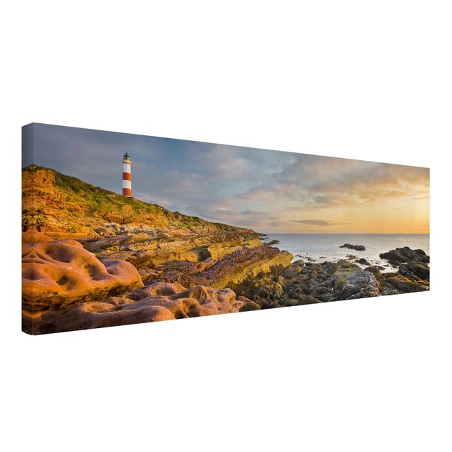 Canvastavlor sten utseende Tarbat Ness Lighthouse And Sunset At The Ocean
