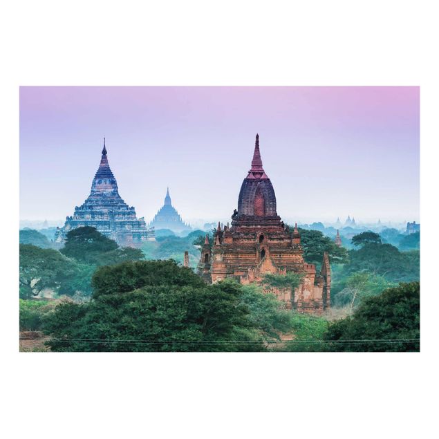 Glastavlor arkitektur och skyline Temple Grounds In Bagan