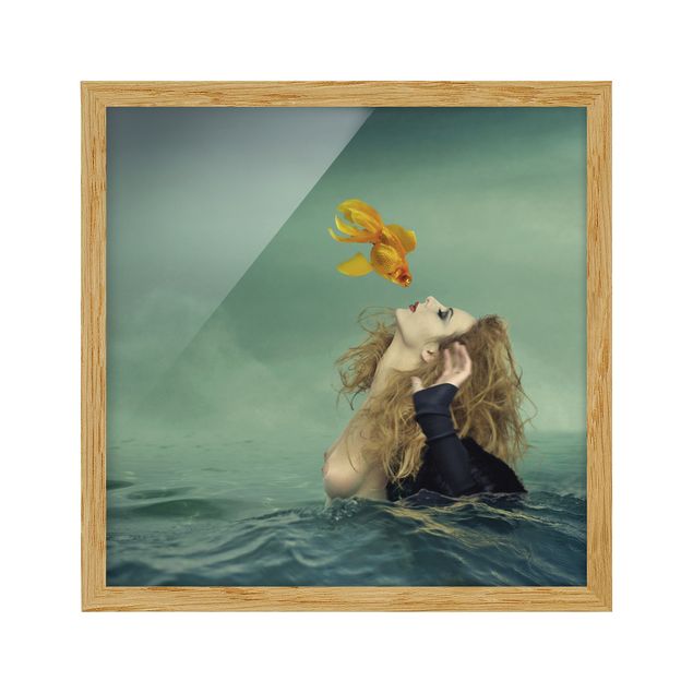Tavlor porträtt Kiss Of A Goldfish