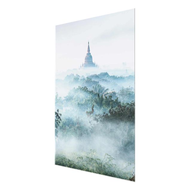 Glastavlor arkitektur och skyline Morning Fog Over The Jungle Of Bagan