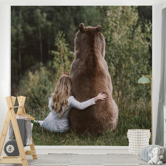 Tapeter modernt Girl With Brown Bear