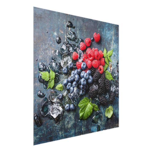 Tavlor blommor Berry Mix With Ice Cubes Wood