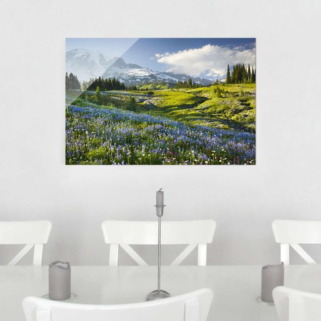 Kök dekoration Mountain Meadow With Blue Flowers in Front of Mt. Rainier