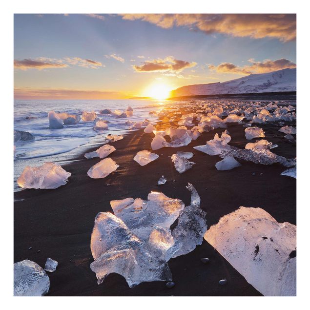 Tavlor hav Chunks Of Ice On The Beach Iceland