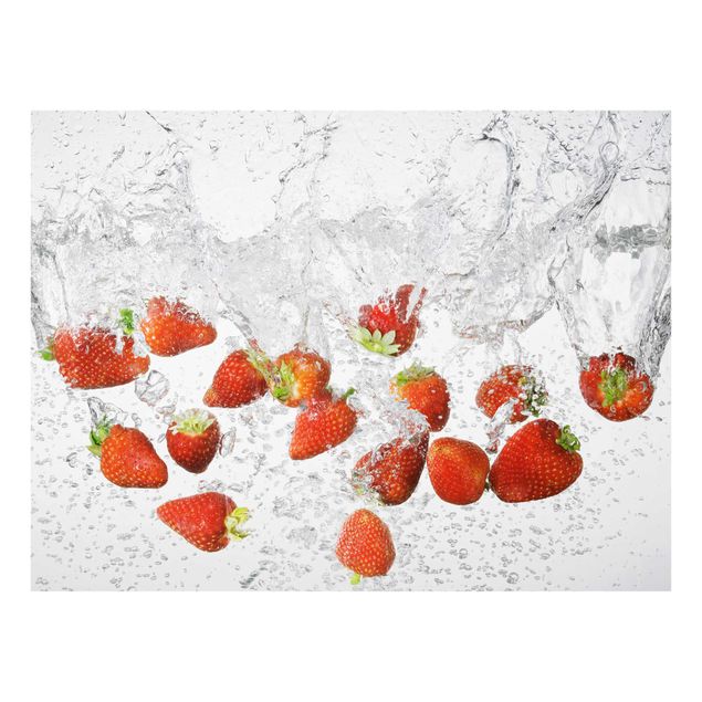 Tavlor Fresh Strawberries In Water