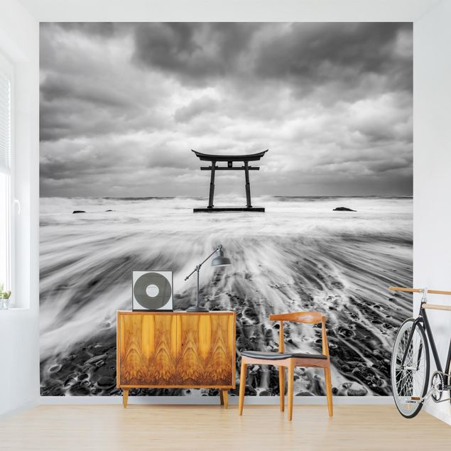 Fototapeter svart och vitt Japanese Torii In The Ocean