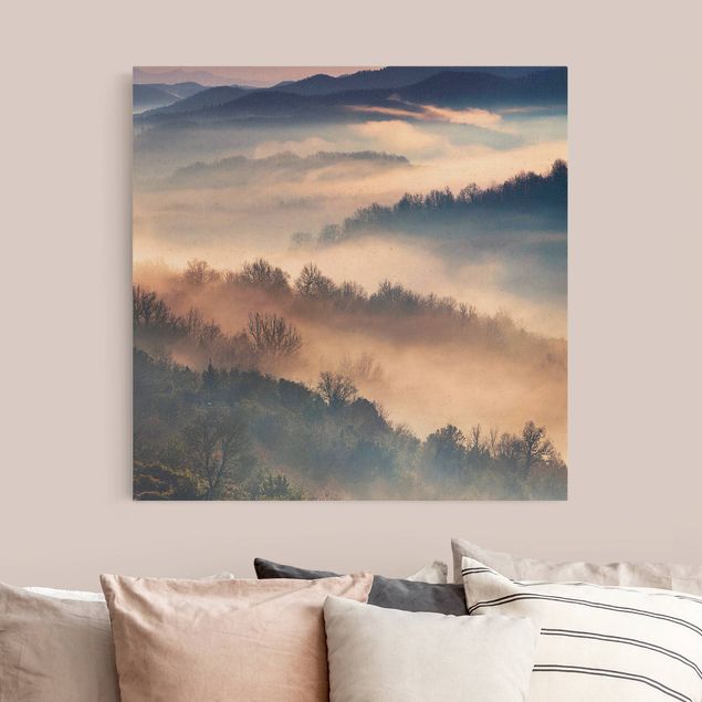 Canvastavlor bergen Fog At Sunset