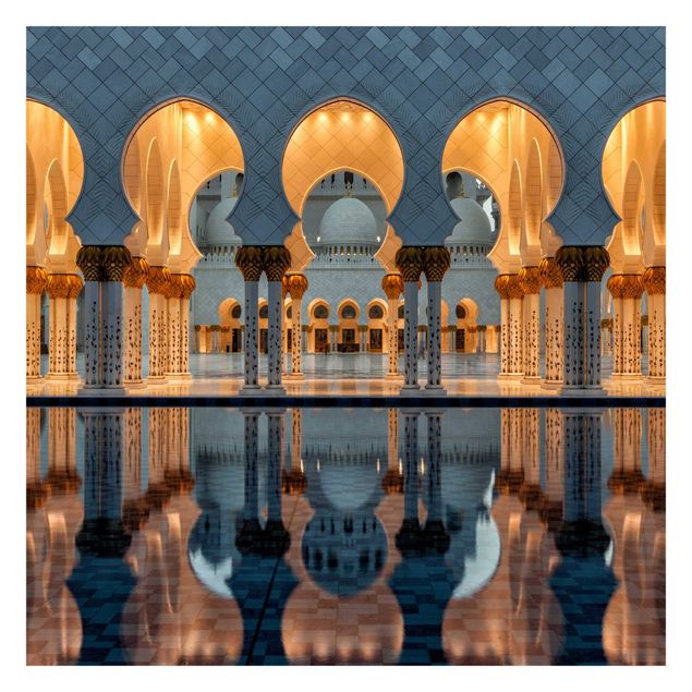 Tapeter Reflections In The Mosque