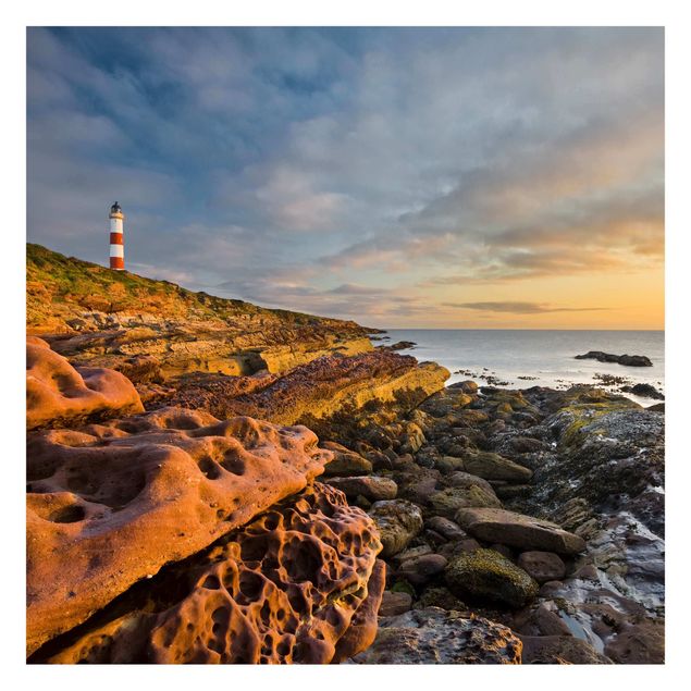Fototapeter landskap Tarbat Ness Lighthouse And Sunset At The Ocean