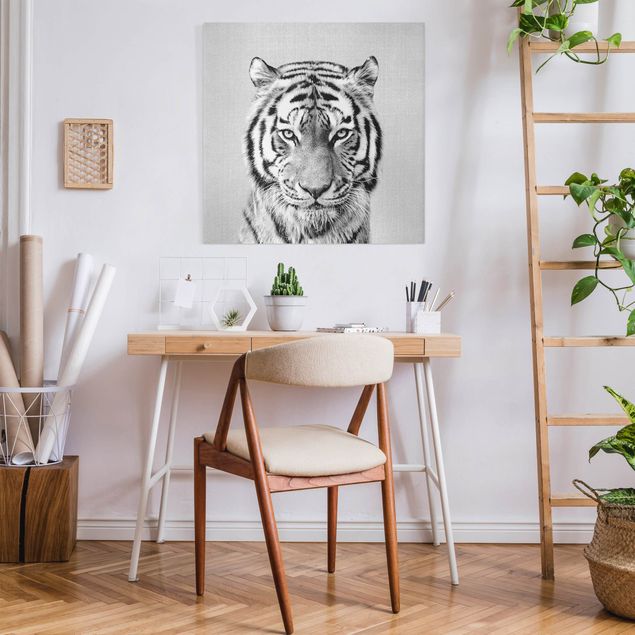 Canvastavlor tigrar Tiger Tiago Black And White