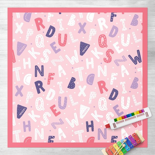 utomhusmattor Alphabet With Hearts And Dots In Light Pink With Frame