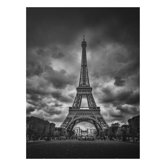Kök dekoration Eiffel Tower In Front Of Clouds In Black And White