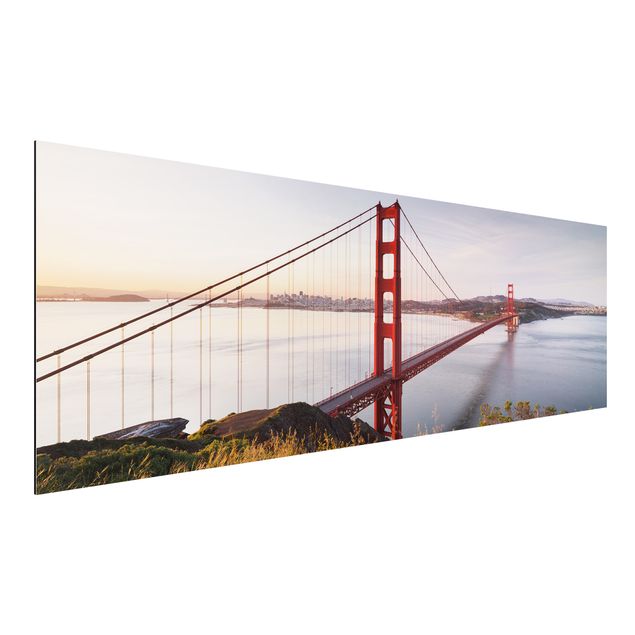 Tavlor arkitektur och skyline Golden Gate Bridge In San Francisco