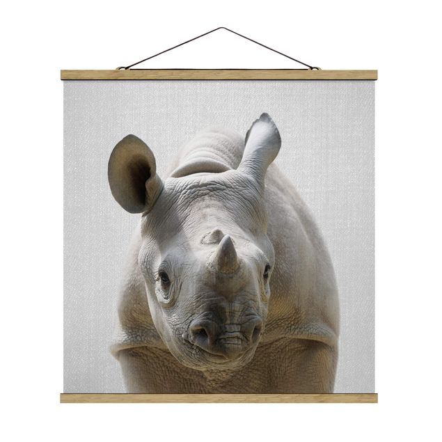 Tavlor modernt Baby Rhinoceros Nina