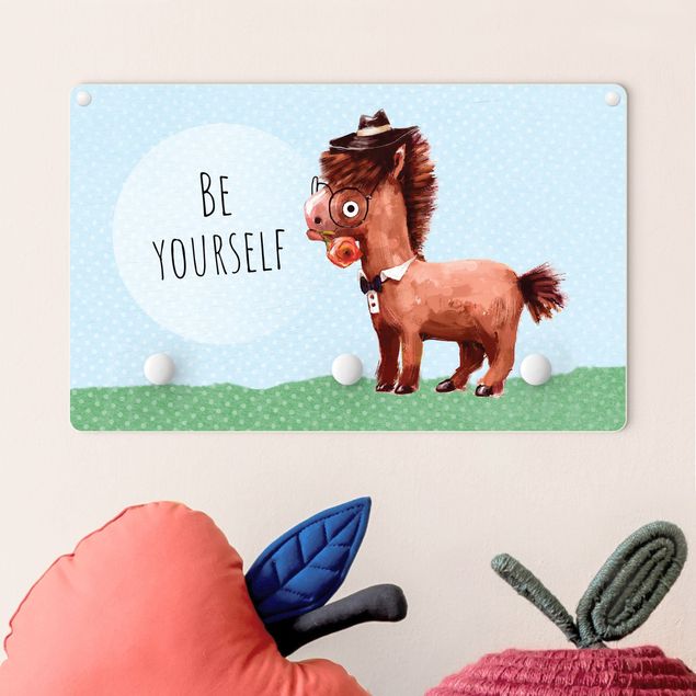 Inredning av barnrum Bespectacled Pony With Text Be Yourself