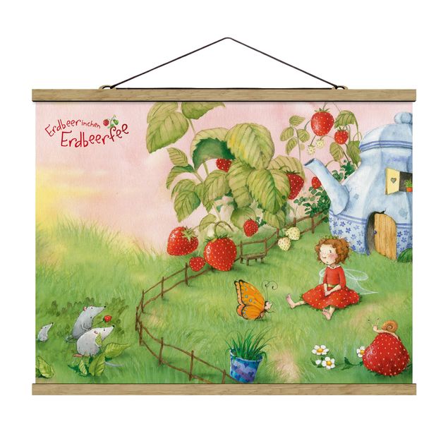 Tavlor röd Little Strawberry Strawberry Fairy - In The Garden