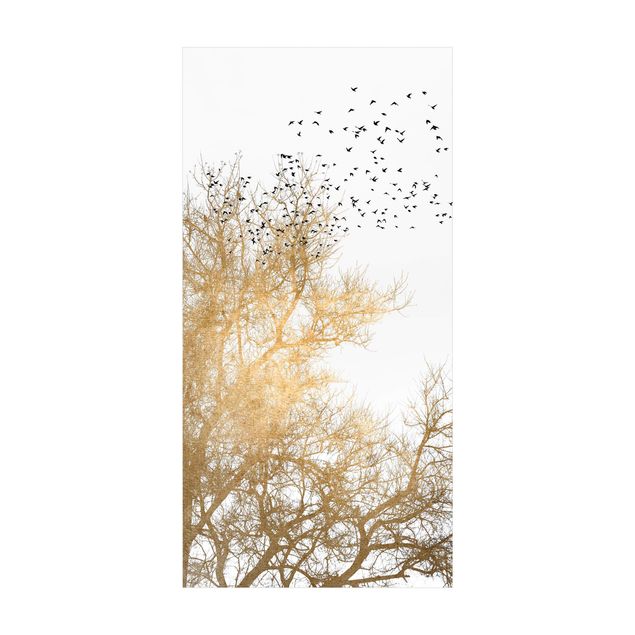 Mattor med skog Flock Of Birds In Front Of Golden Tree