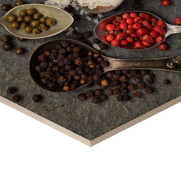 Hexagonala tavlor Spices In Antique Spoons