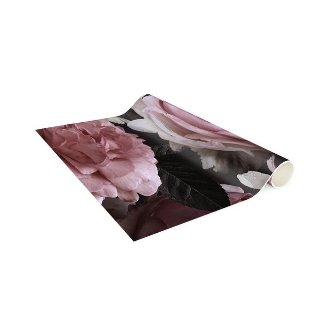 modern matta vardagsrum Pink Flowers On Black Vintage