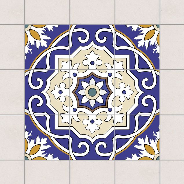 Kök dekoration Spanish tiled backsplash