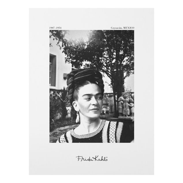 Tavlor svart och vitt Frida Kahlo Photograph Portrait In The Garden