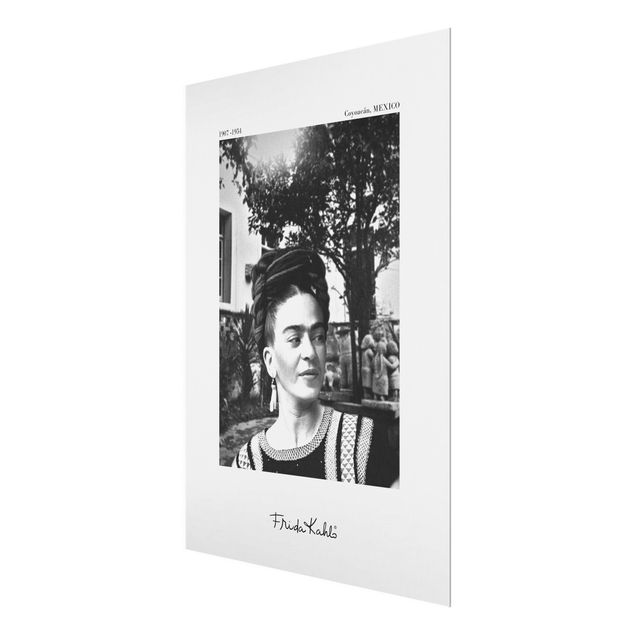 Tavlor Frida Kahlo Frida Kahlo Photograph Portrait In The Garden