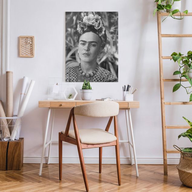 Canvastavlor svart och vitt Frida Kahlo Photograph Portrait With Flower Crown
