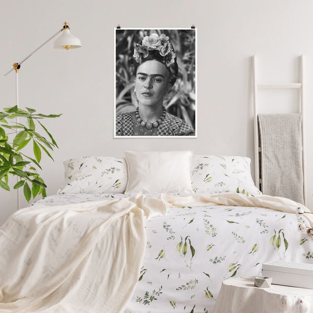 Posters svart och vitt Frida Kahlo Photograph Portrait With Flower Crown