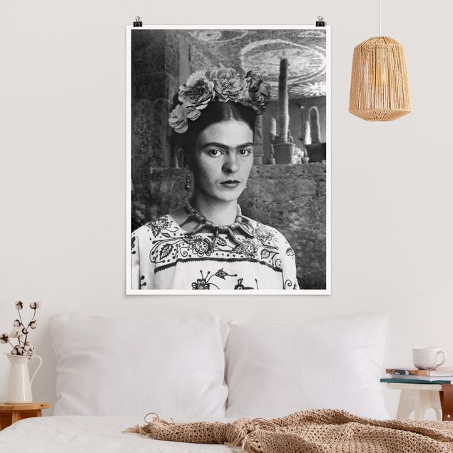 Konstutskrifter Frida Kahlo Photograph Portrait With Cacti