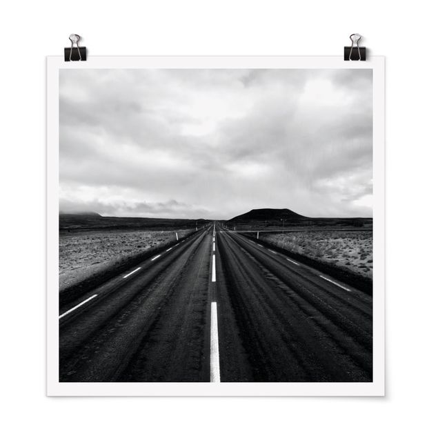 Posters landskap Straight Road In Iceland