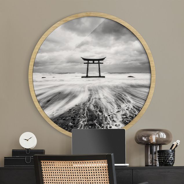 Tavlor med ram svart och vitt Japanese Torii In The Ocean