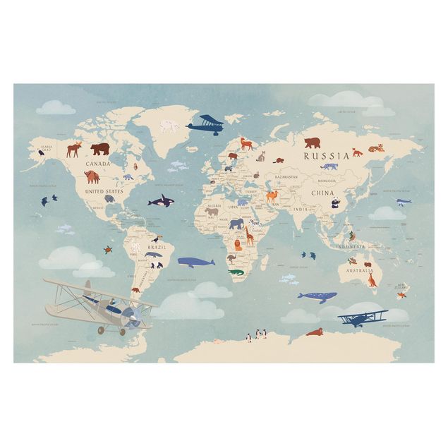 Tapeter Map With With Animals Of The World